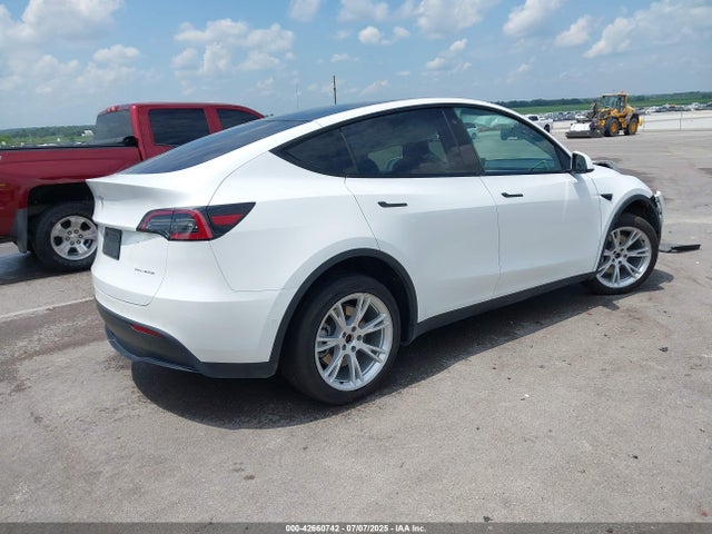 2021 TESLA MODEL Y 5YJYGAEE5MF297380 Photo 3