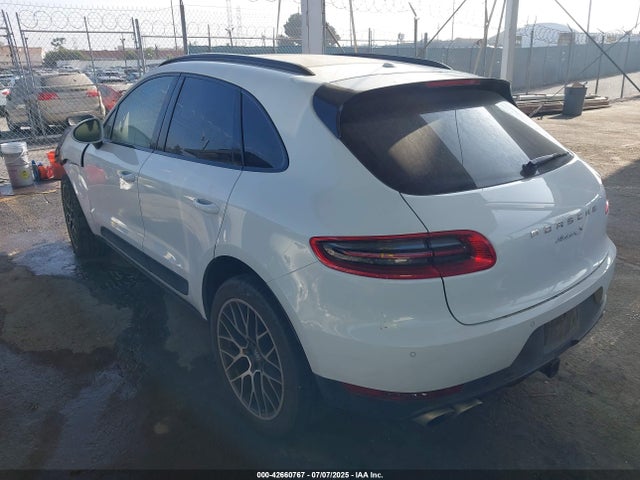 Porsche Macan 2017 WP1AB2A55HLB15500 Image 3