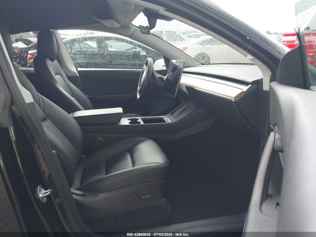 5YJYGDEE9MF293317 Tesla Model Y