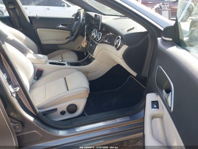 2016 MERCEDES-BENZ CLA 250 WDDSJ4EBXGN383181 Photo 4