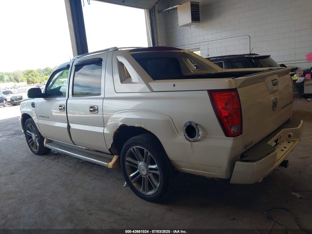 2005 CADILLAC ESCALADE EXT 3GYEK62N65G144063 Photo 2