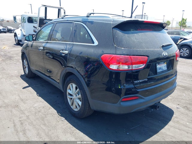 5XYPGDA52HG233427 KIA 2017