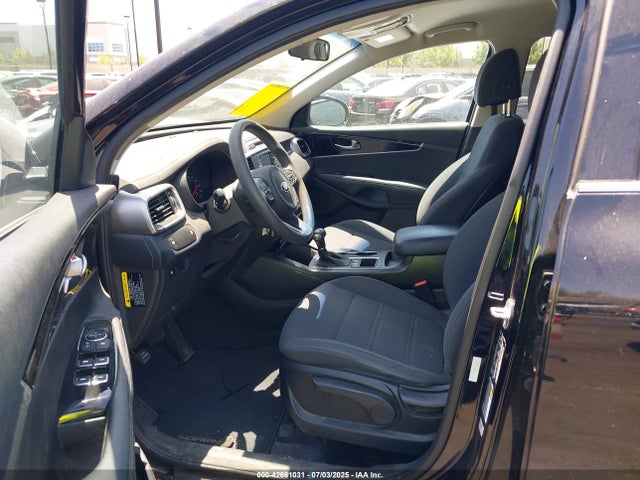 5XYPGDA52HG233427 KIA 2017