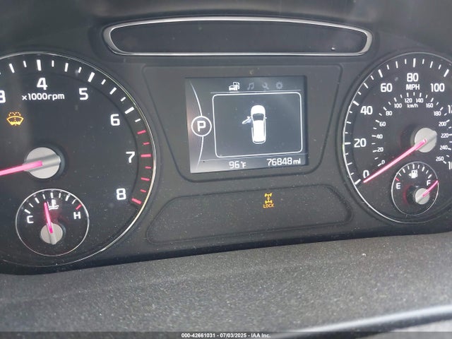 5XYPGDA52HG233427 KIA 2017