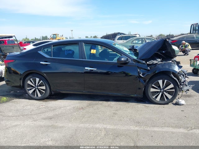 1N4BL4DV5NN332271 Nissan 2022