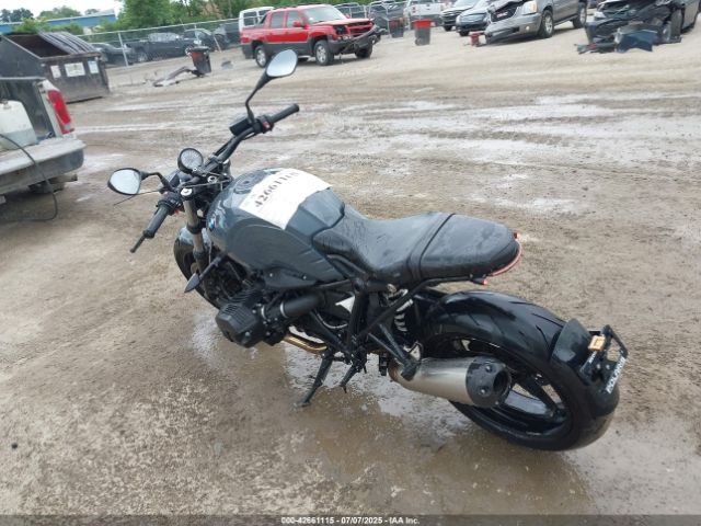 2019 BMW R NINE T WB10J1305KZ731808 Photo 2