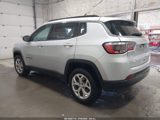 3C4NJDBN5RT116961 Jeep 2024