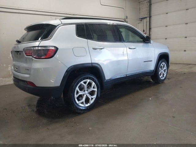 3C4NJDBN5RT116961 Jeep 2024