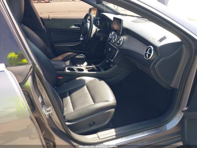 2015 MERCEDES-BENZ CLA 250 WDDSJ4EB9FN196609 Photo 4