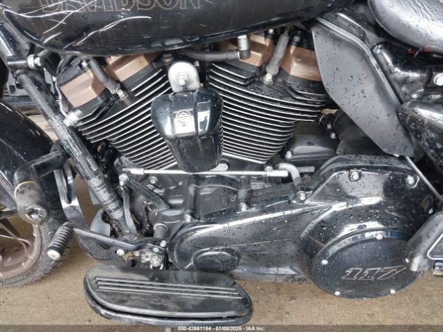 2022 HARLEY-DAVIDSON FLHXST 1HD1ABL11NB640214 Photo 8