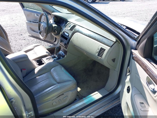 2011 CADILLAC DTS 1G6KA5E60BU107094 Photo 4