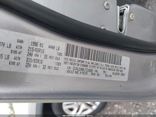 3C4NJCAB9JT318935 Jeep Compass