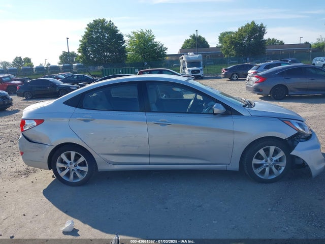 Продажа на аукционе авто 2013 Hyundai Accent Gls, vin: KMHCU4AE4DU321472, номер лота: 42661367