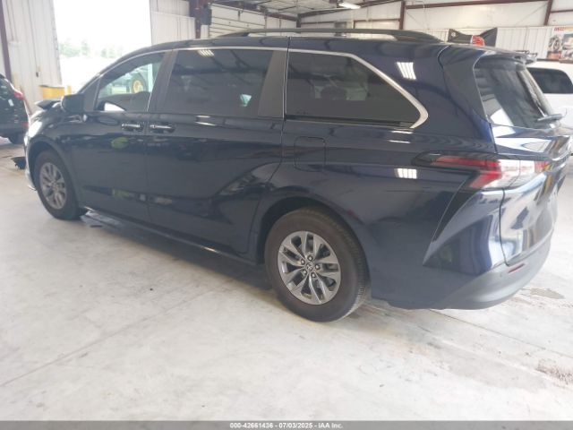 2023 TOYOTA SIENNA 5TDYRKEC2PS145751 Photo 2