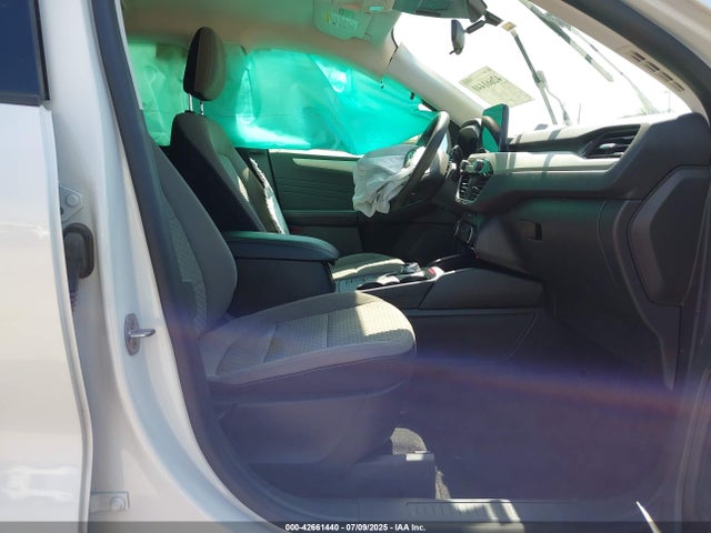1FMCU9G65NUA60965 Ford ESCAPE SE