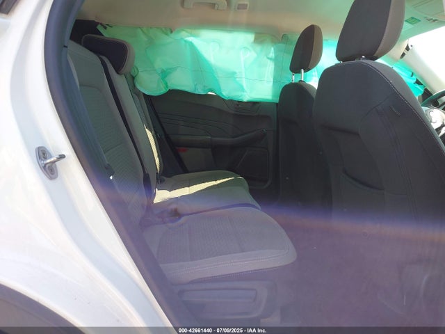 1FMCU9G65NUA60965 Ford ESCAPE SE