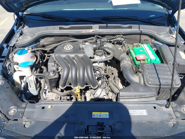 3VW2K7AJ7FM249112 Volkswagen 2015