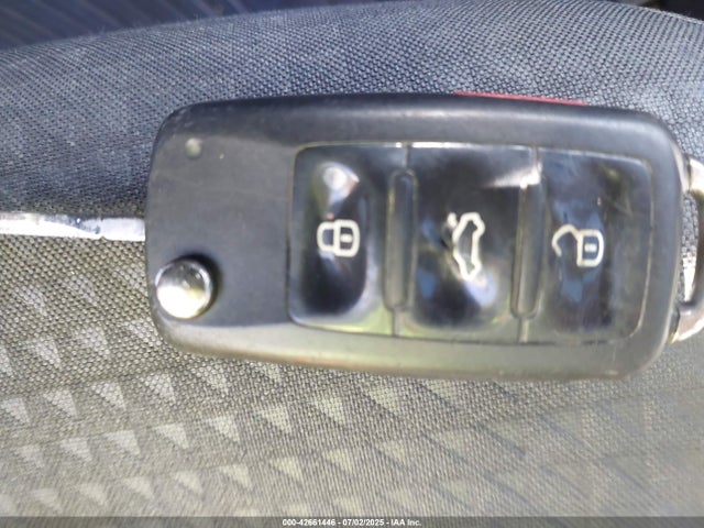 3VW2K7AJ7FM249112 Volkswagen 2015