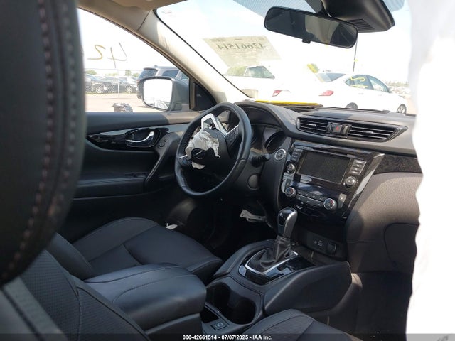JN1BJ1CW2NW497250 Nissan ROGUE SPORT