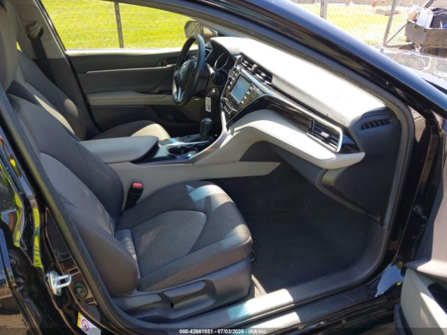 2018 TOYOTA CAMRY JTNB11HK2J3010350 Photo 4