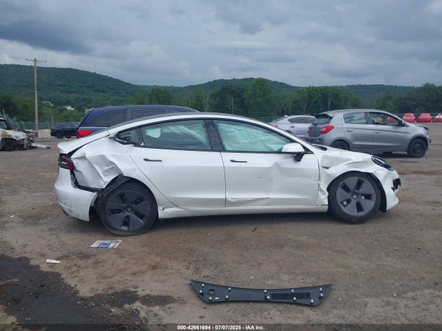 5YJ3E1EA5PF465410 Tesla MODEL 3