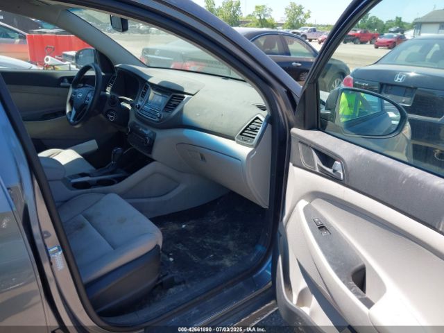 2016 HYUNDAI TUCSON KM8J3CA42GU037130 Photo 4
