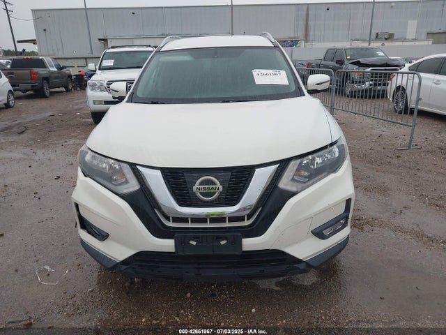 KNMAT2MV5HP610931 Nissan 2017