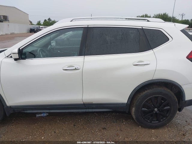 KNMAT2MV5HP610931 Nissan 2017