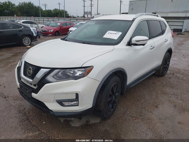 KNMAT2MV5HP610931 Nissan 2017