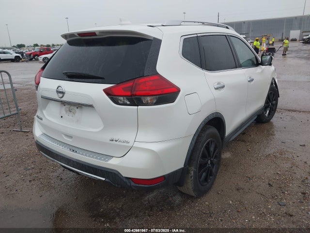 KNMAT2MV5HP610931 Nissan 2017