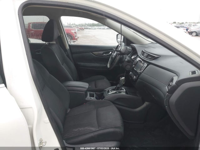 KNMAT2MV5HP610931 Nissan 2017
