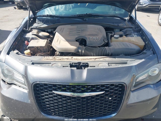 2C3CCABG2KH562831 Chrysler 300