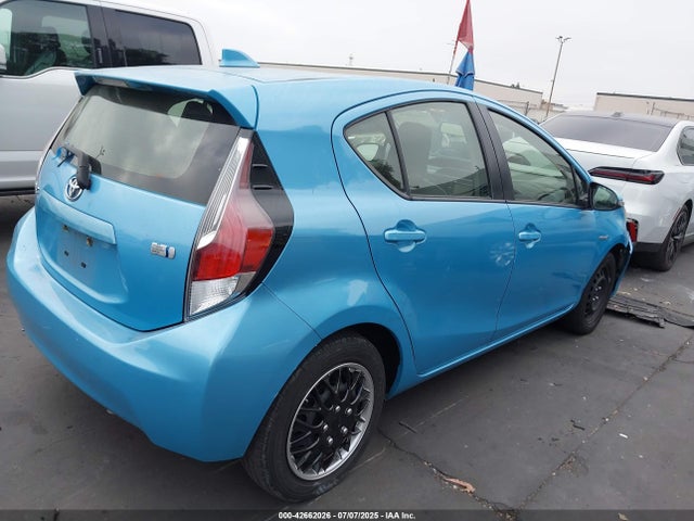 JTDKDTB37F1102047 Toyota 1nz-fxe+1lm