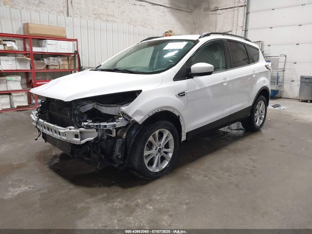 1FMCU9G90HUB90733 Ford 2017