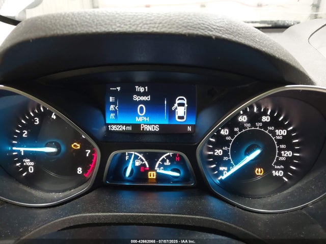 1FMCU9G90HUB90733 Ford 2017
