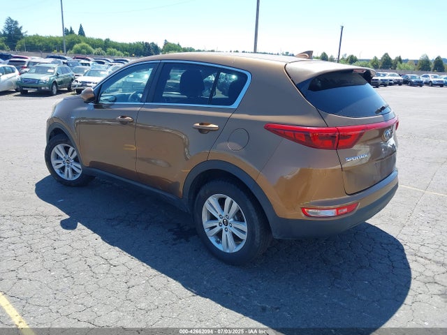 KNDPMCAC6H7069565 KIA Sportage Lx