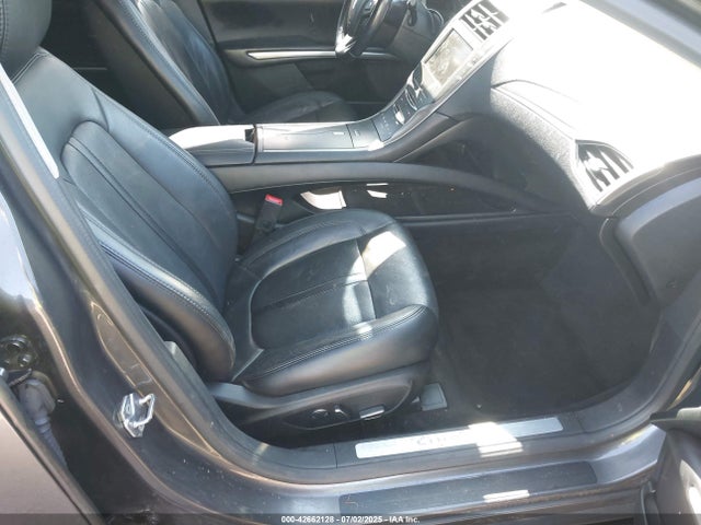 Lincoln 2016 2016 3LN6L2LU7GR624914 Image 5