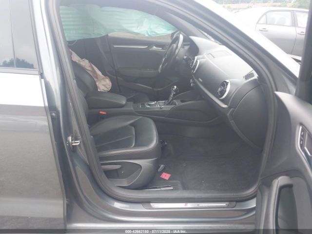 2016 AUDI A3 WAUB8GFF6G1112308 Photo 4