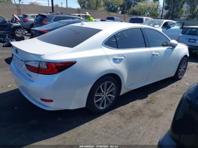 2016 LEXUS ES 300H JTHBW1GG3G2121098 Photo 3