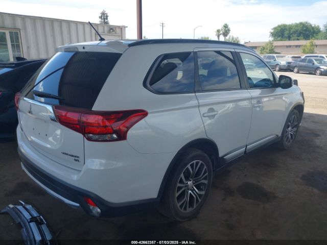 2016 MITSUBISHI OUTLANDER JA4AD3A30GZ056443 Photo 3