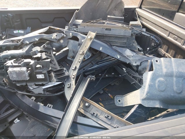3GTUUGETXNG637188 GMC lm2