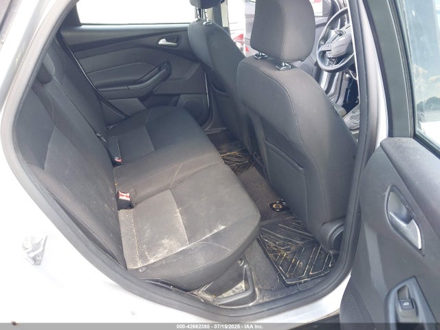 1FADP3K23FL307317 Ford 2015