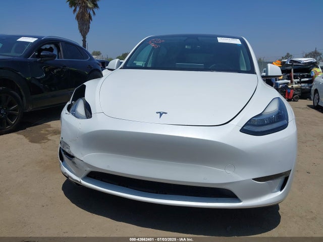 5YJYGDEEXMF298770 Tesla 2021