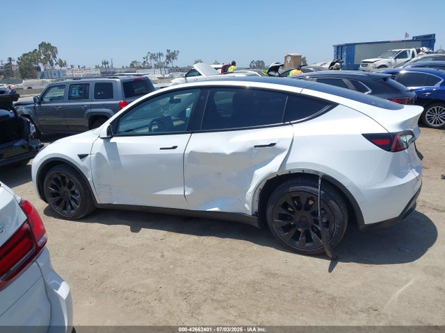 5YJYGDEEXMF298770 Tesla 2021