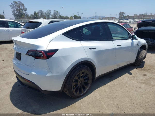5YJYGDEEXMF298770 Tesla 2021