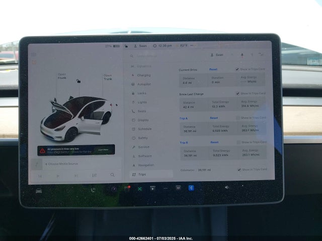 5YJYGDEEXMF298770 Tesla 2021