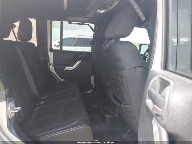 1C4HJWFG1FL718588 Jeep Wrangler