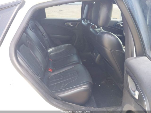 1C3CCCDG8GN119784 Chrysler 2016