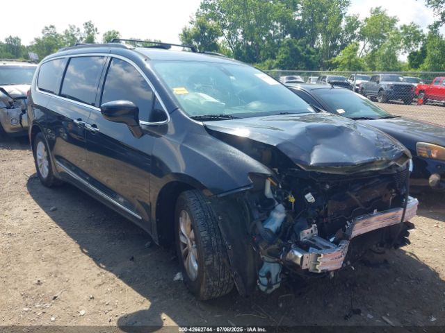 2017 CHRYSLER PACIFICA 2C4RC1BG0HR747260 Photo 0