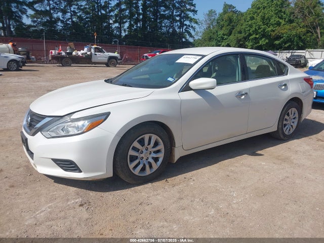 1N4AL3AP5GN318997 Nissan 2016